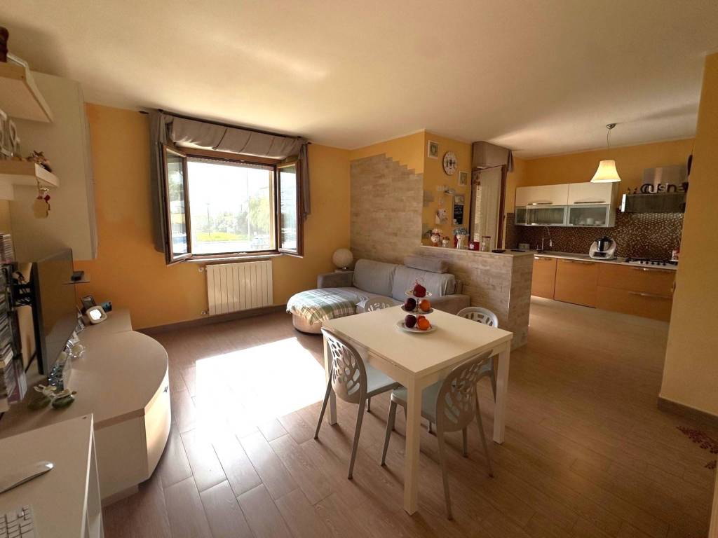 Appartamento a Orbetello in Via Pietro Nenni - Foto 4