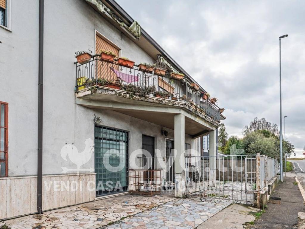 Casa indipendente a Verona in Via Sommacampagna, 65 - Foto 2