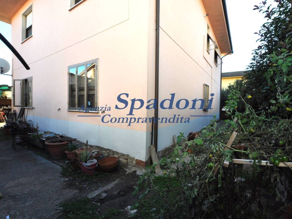 Appartamento a Ponte buggianese in Via Benedetti - Foto 3