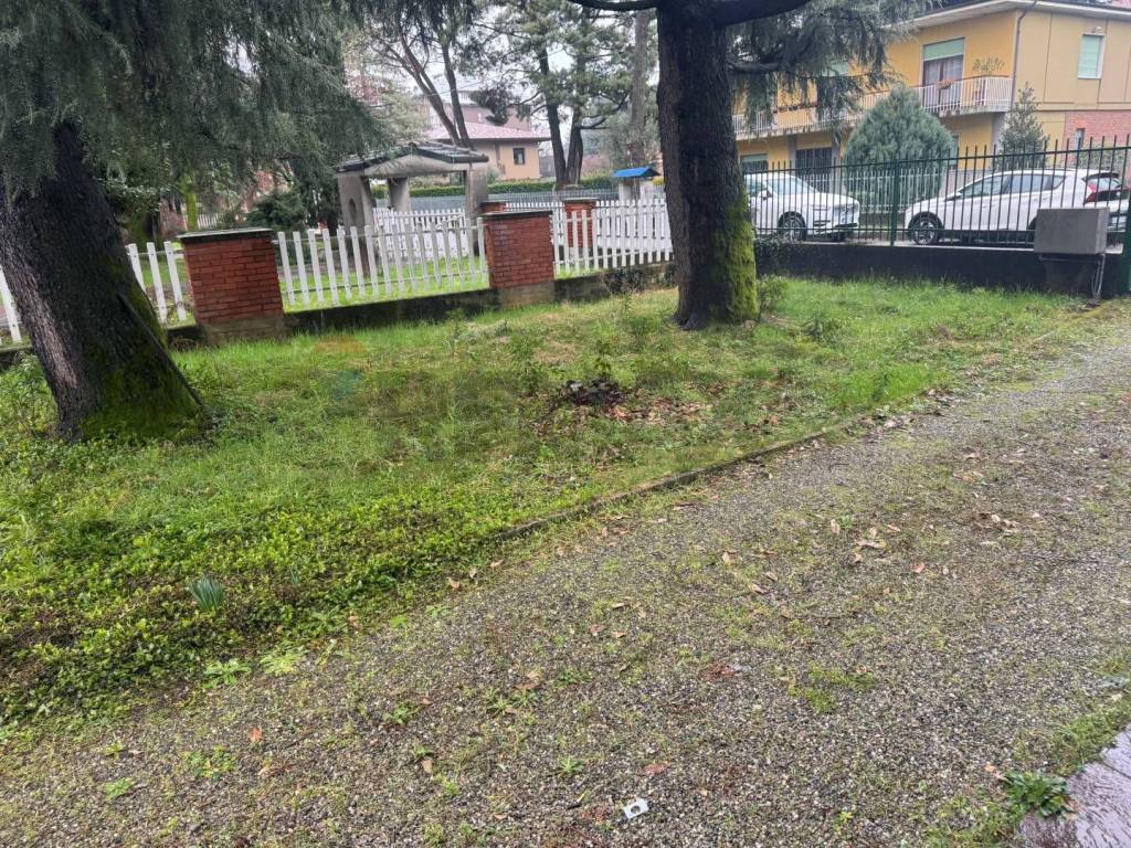 Casa indipendente a Concorezzo in VIA CAVOUR, 13 - Foto 4