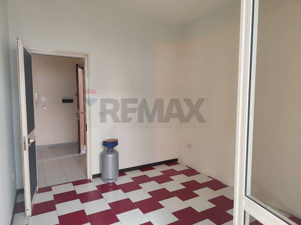 Appartamento a Napoli in Via Guantai Ad Orsolone - Foto 3