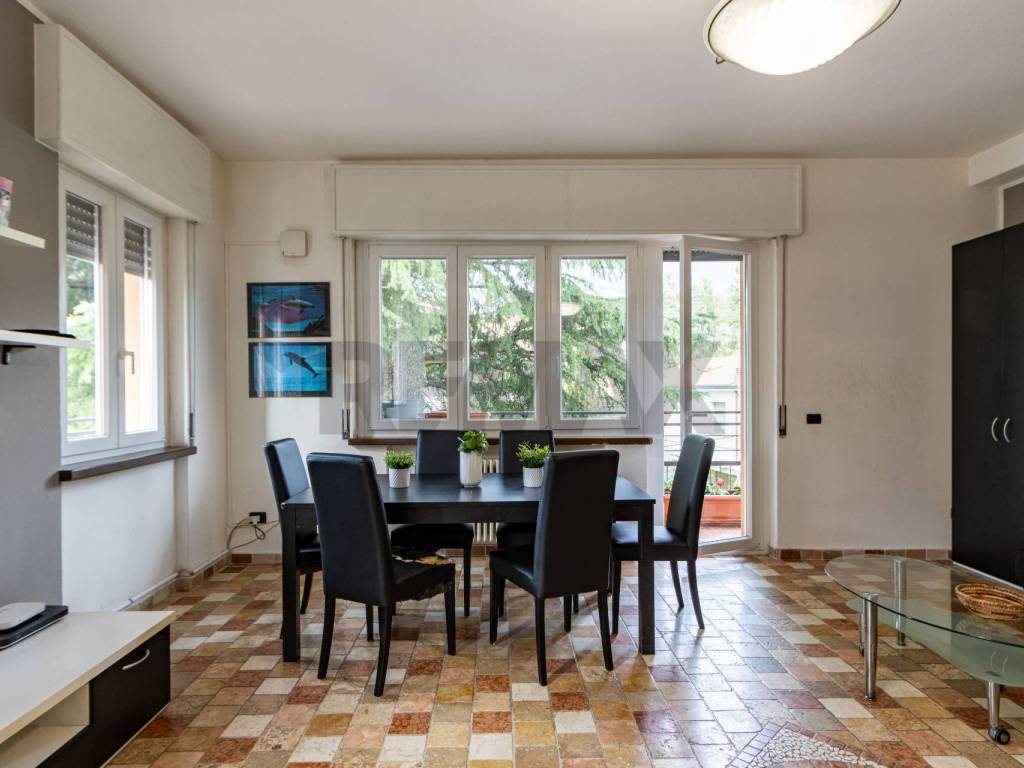 Appartamento a Erba in Via Tommaso Grossi, 4 - Foto 2
