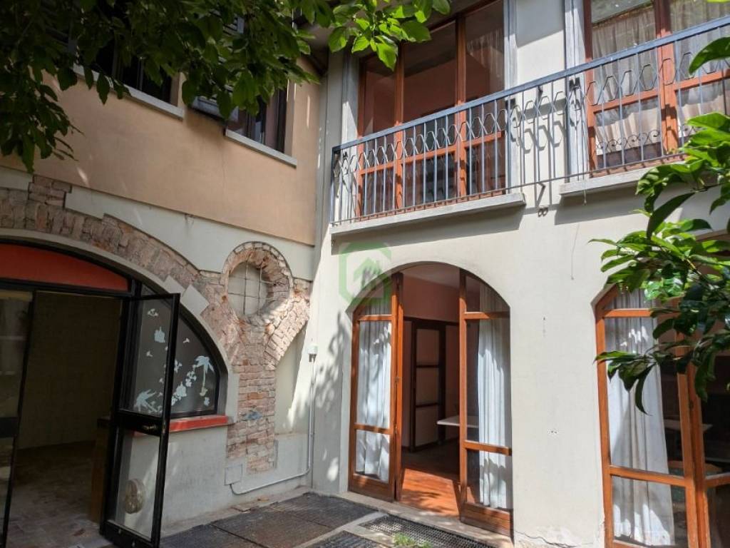 Loft / open space a Alzano lombardo in Piazza Italia, 1 - Foto 4