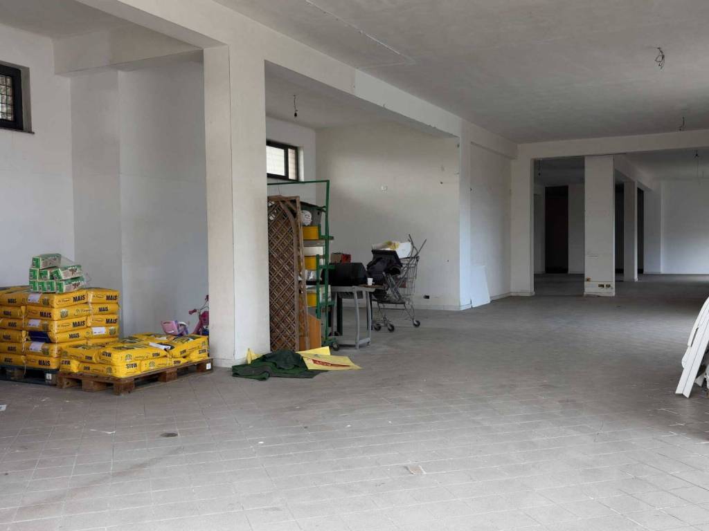 Immobile a Barcellona pozzo di gotto in Via Alicudi, 8 - Foto 5