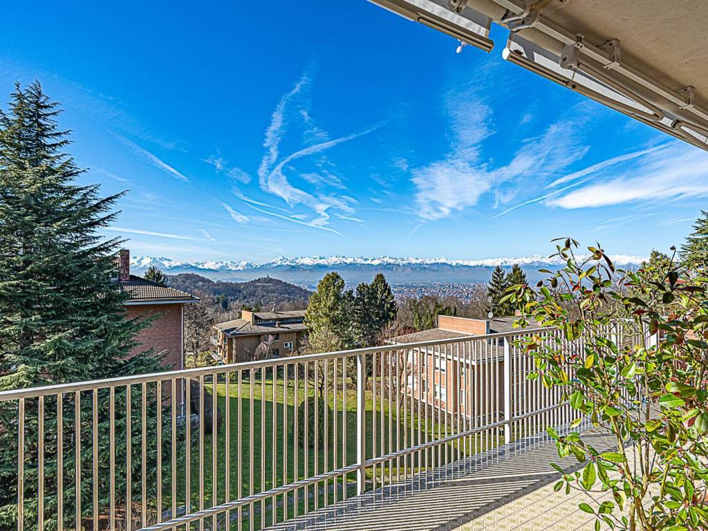 Appartamento a Torino in Strada Val Salice - Foto 2