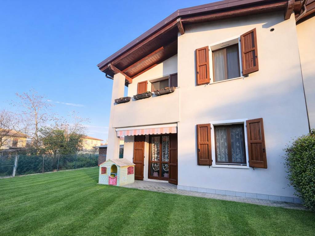 Casa indipendente a Sant'ilario d'enza in VIA MONTEGRAPPA - Foto 3