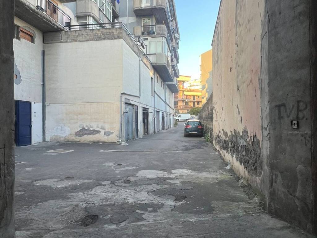 Box / garage a Acireale in Via Vittorio Sardella - Foto 3