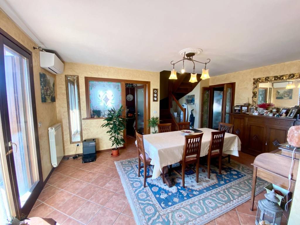 Appartamento a Cervignano del friuli in Via Italo Svevo - Foto 2