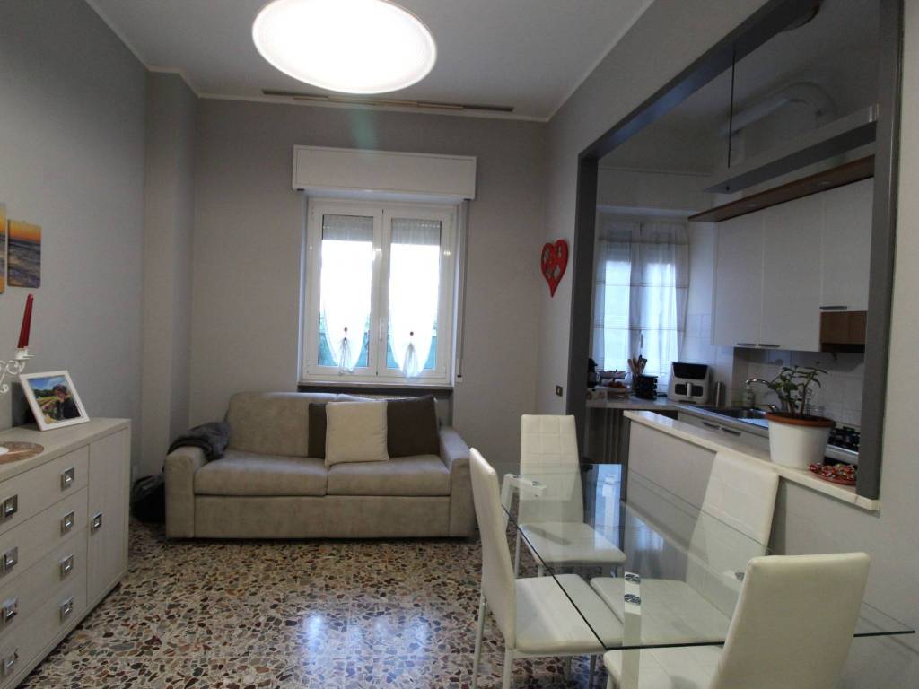 Appartamento a Gorla maggiore in Via Roma, 11 - Foto 3