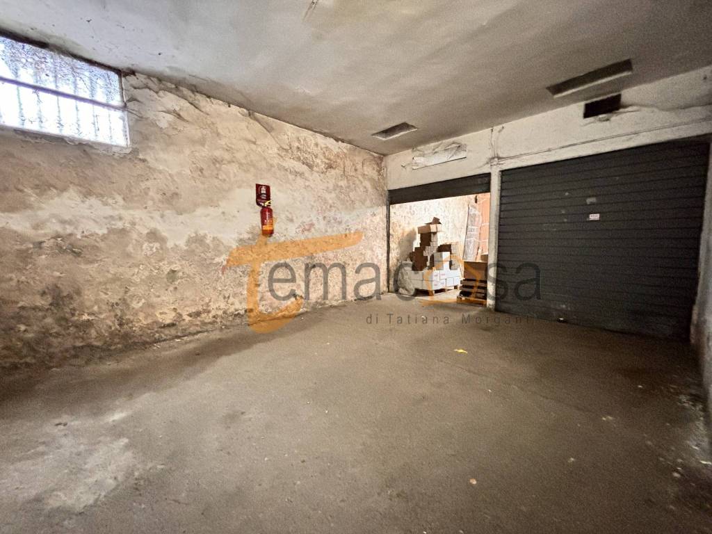 Box / garage a Roma in Via Giuseppe Macchi - Foto 5