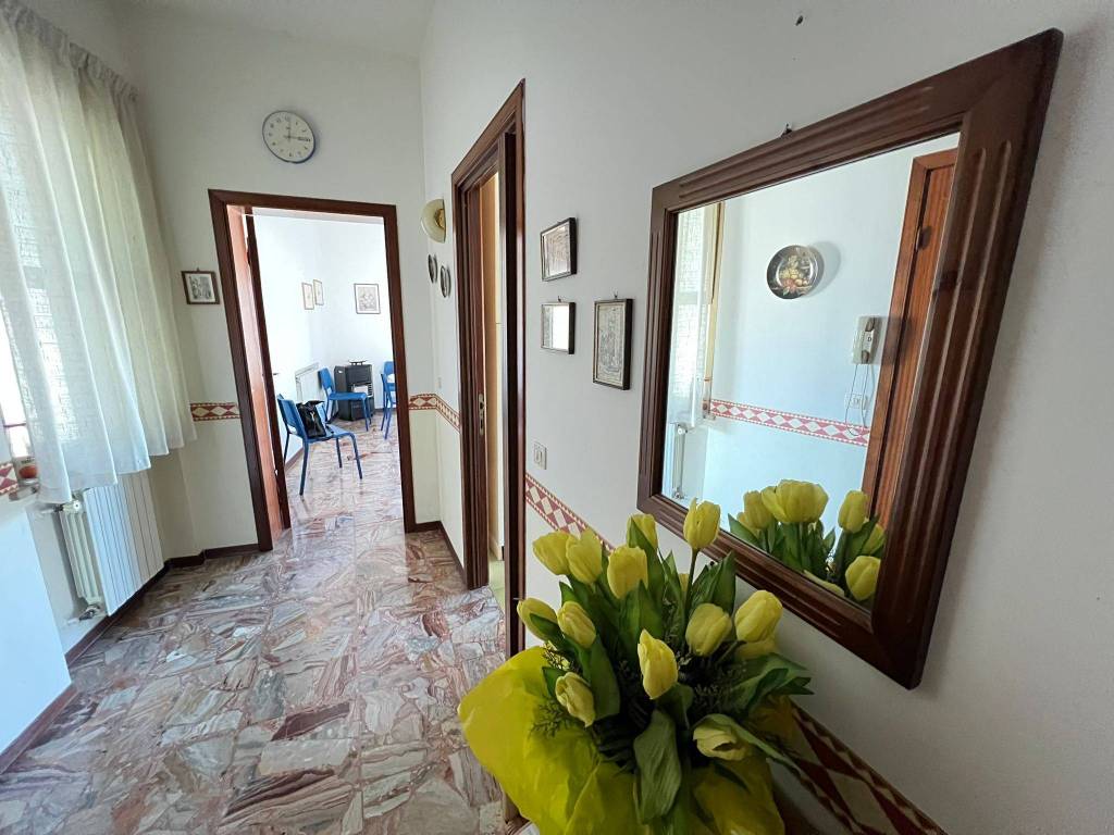 Appartamento a Mondolfo in Via Indipendenza, 1 - Foto 3