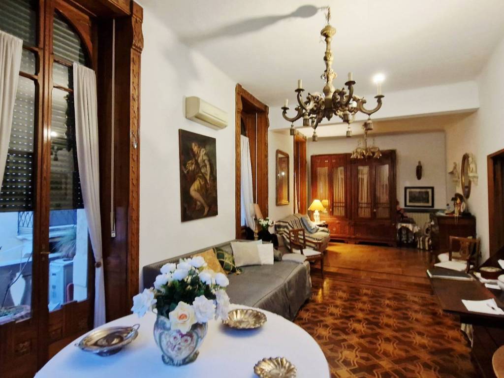 Appartamento a Verona in Via Valerio Catullo - Foto 4