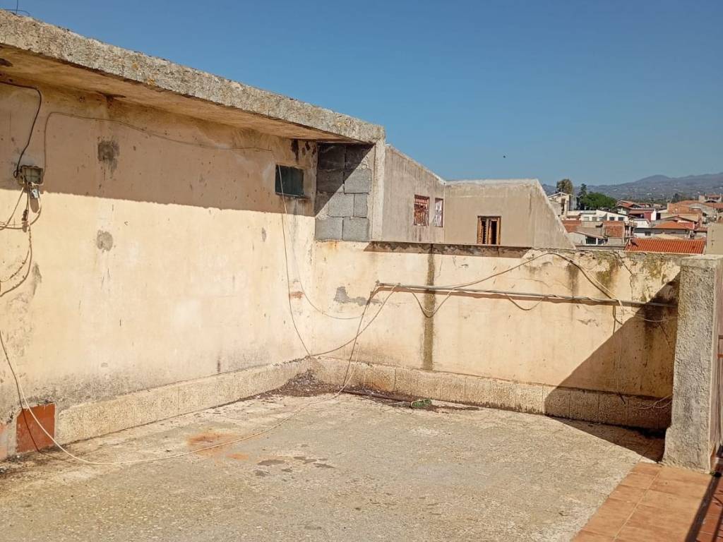 Palazzo / stabile a Santa maria di licodia in Via Luigi Capuana, 5 - Foto 2