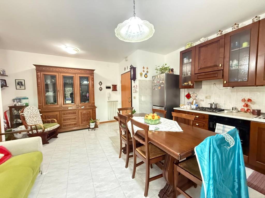 Appartamento a Montesilvano in Via Martiri Pennesi - Foto 5