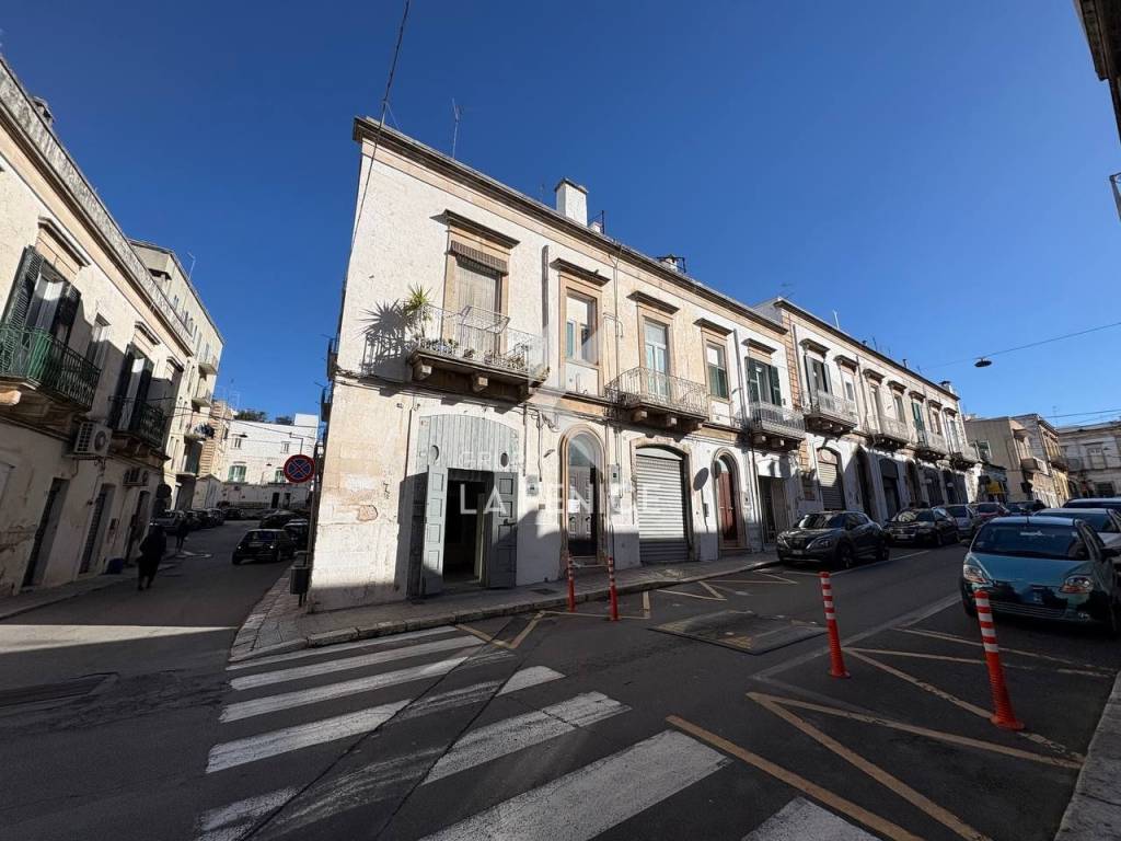 Casa indipendente a Martina franca in Corso Dei Mille 44 - Foto 2