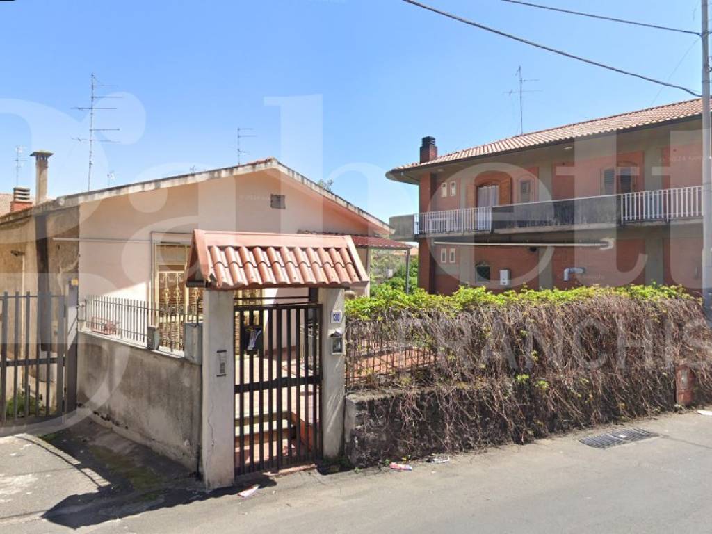 Villa a San giovanni la punta in via Etna, 132 - Foto 2