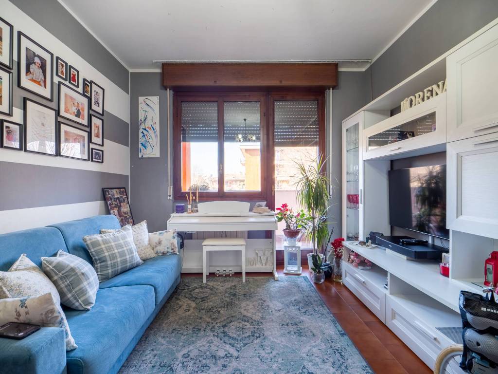 Appartamento a Paderno dugnano in Via San Michele del Carso, 22 - Foto 2