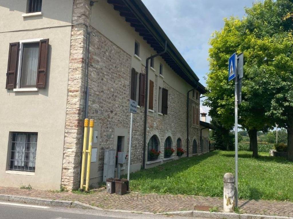 Casa indipendente a Castenedolo in Via Macina, 13 - Foto 2