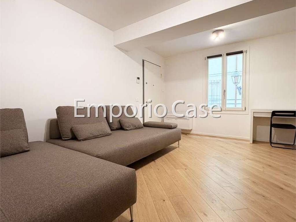 Appartamento a Modena in PIAZZA ROMA - Foto 2