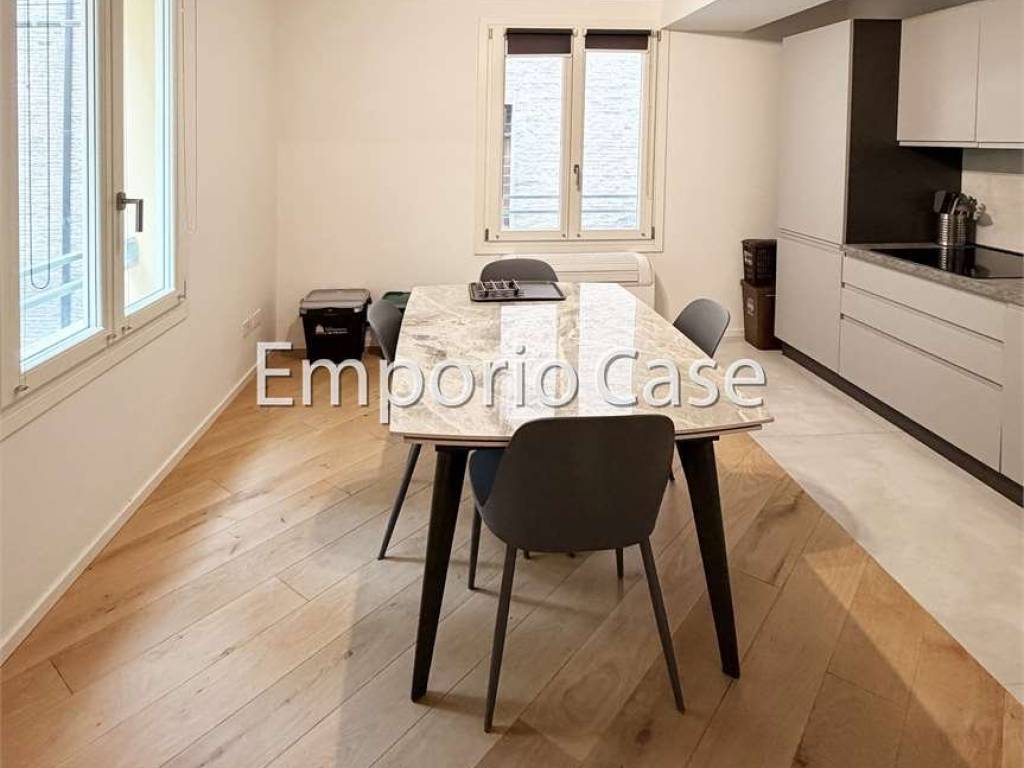 Appartamento a Modena in PIAZZA ROMA - Foto 4