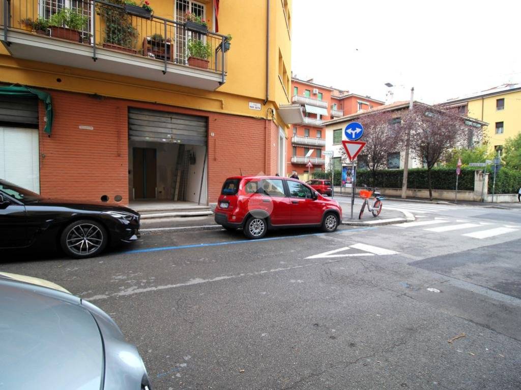 Immobile a Bologna in via Mario Bastia, 27 - Foto 2