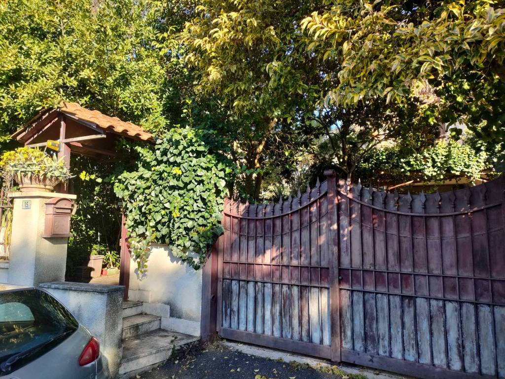 Villa a Guidonia montecelio in Via Po, 15 - Foto 3