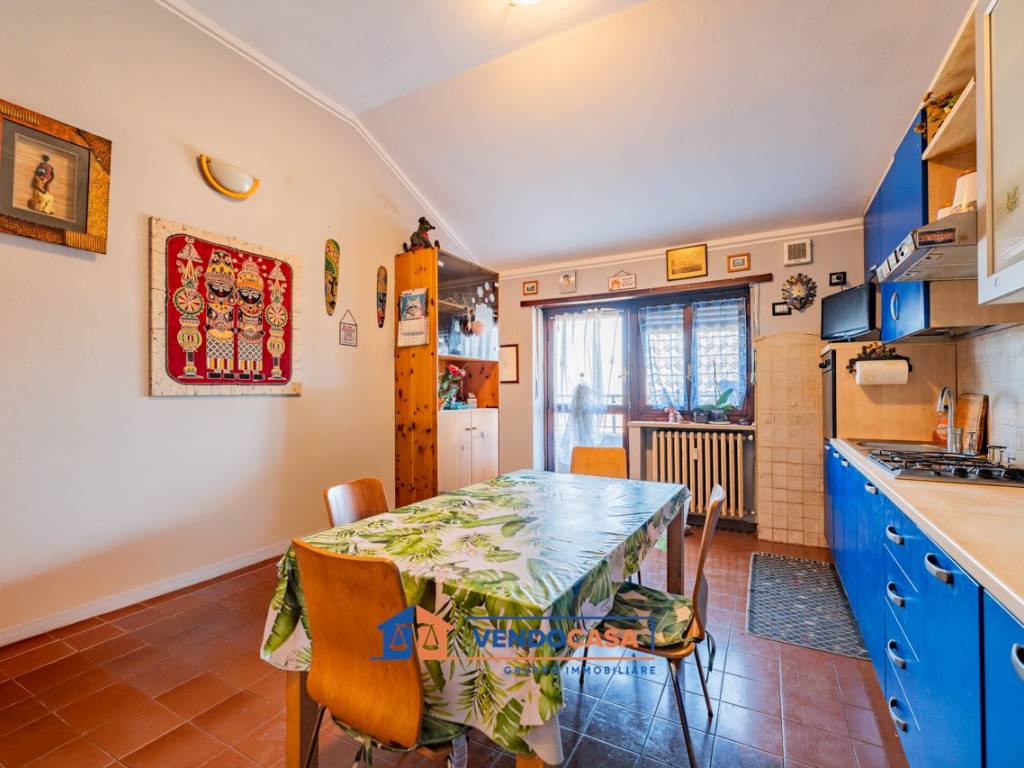 Appartamento a Dogliani in Piazza Vittorio Grasso, 26 - Foto 4