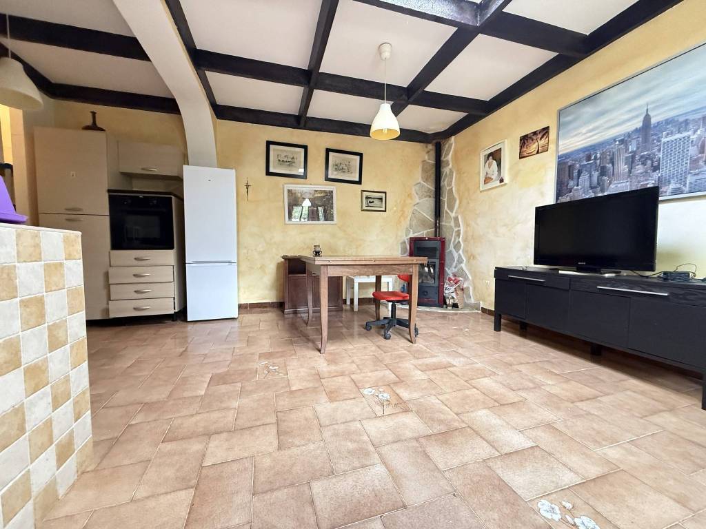 Villetta a schiera a Cassano delle murge in Contrada Fra Diavolo - Foto 2