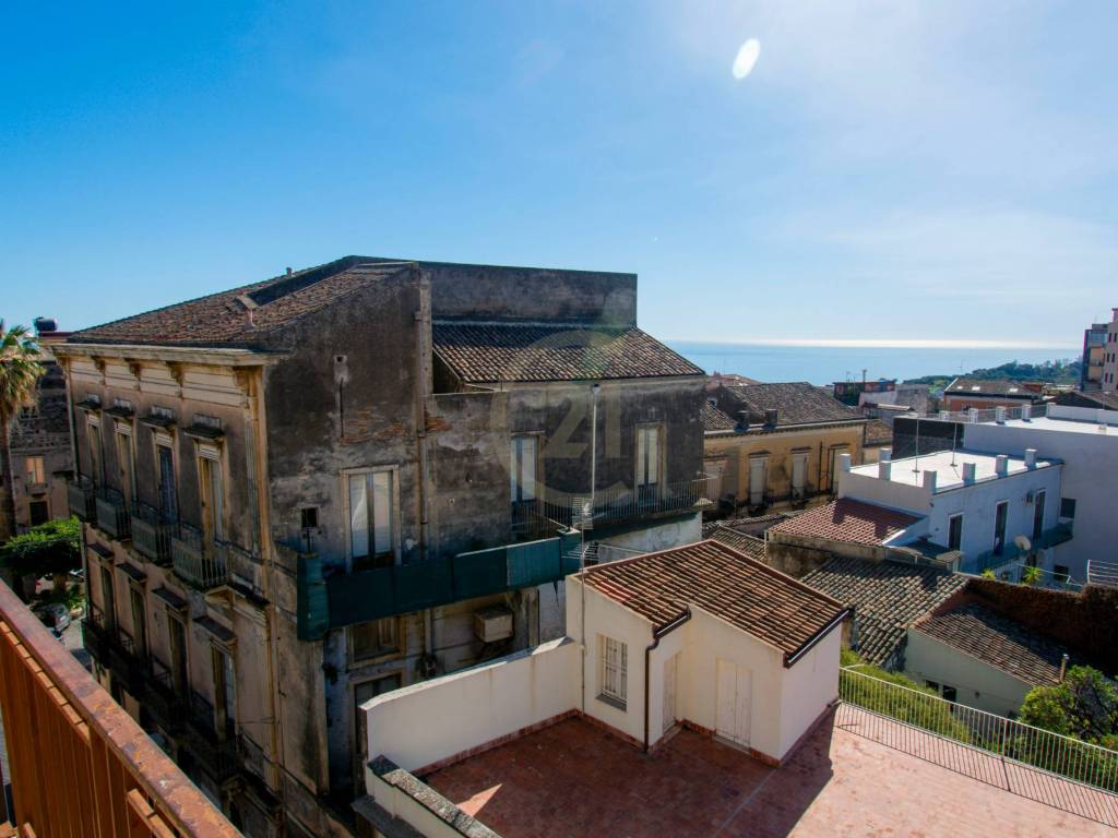 Appartamento a Acireale in Via Giuseppe Sciuti, 45 - Foto 4