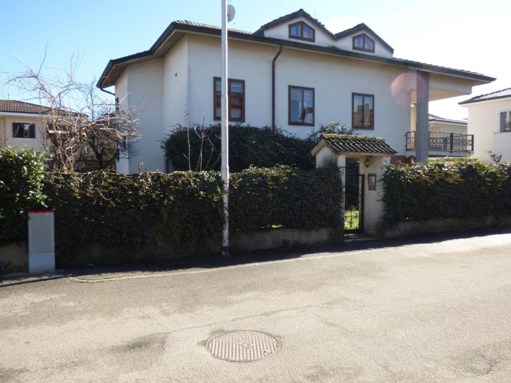 Villa a Paullo in Via Maria Margotti, 20 - Foto 2