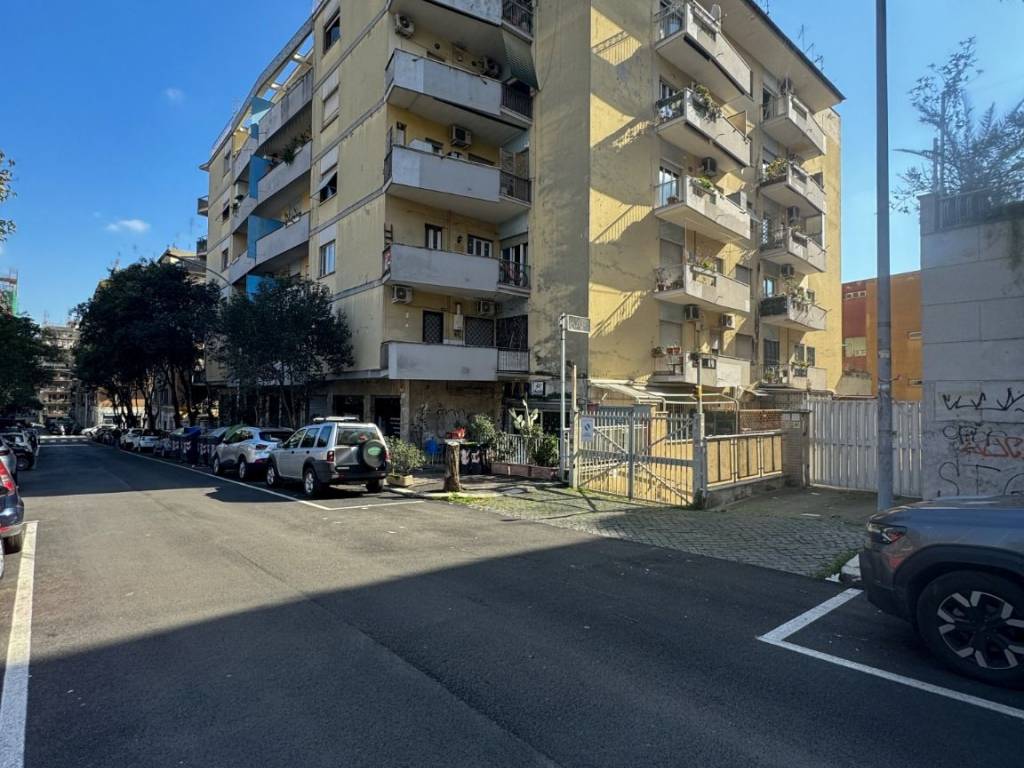Appartamento a Roma in Via Giovanni Maggi, 23 - Foto 2