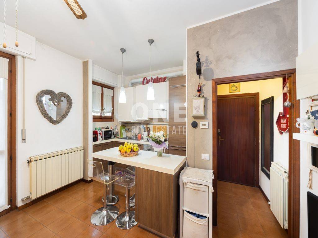 Appartamento a Usmate velate in Viale Europa, 7 - Foto 4