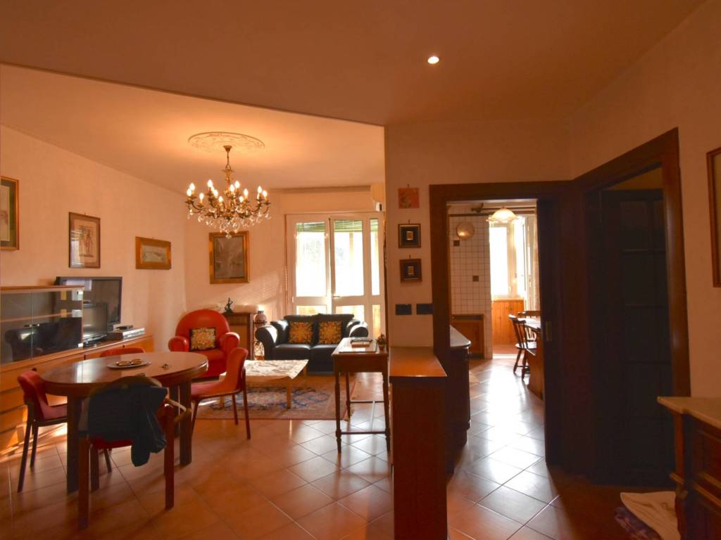 Appartamento a Bologna in Via Spina, 7 - Foto 2