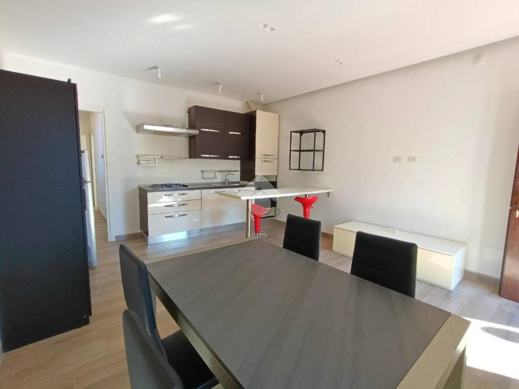 Appartamento a Cabiate in Via Vittorio Veneto, 17 - Foto 4