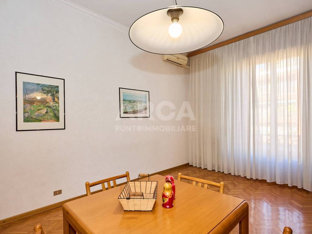 Appartamento a Milano in Viale Tunisia, 19 - Foto 2