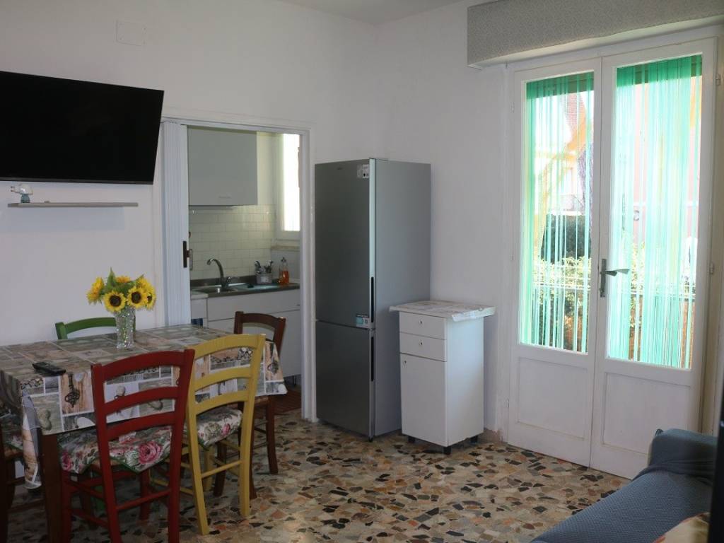 Appartamento a Cecina in Via Sebastiano Venier - Foto 4