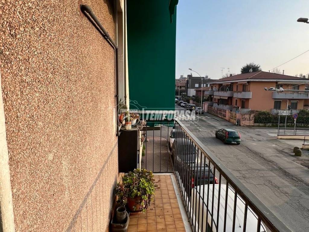 Appartamento a Buccinasco in Via dei mille - Foto 5