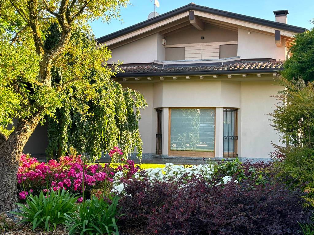 Villa a Montorfano in Via Brianza - Foto 2