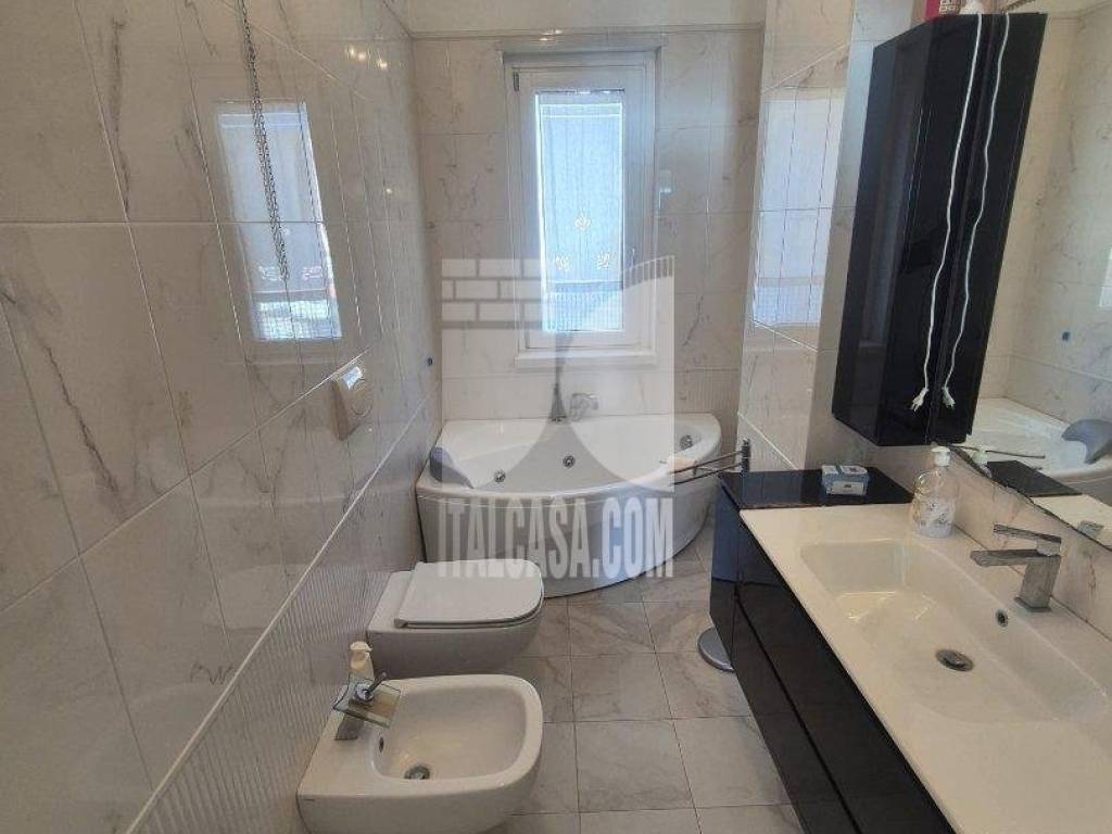 Appartamento a Crotone in via interna marina - Foto 5