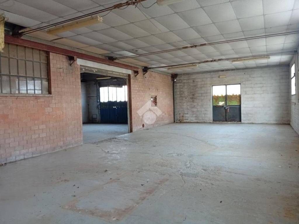 Immobile a Parma in Str. Langhirano, 217 - Foto 3