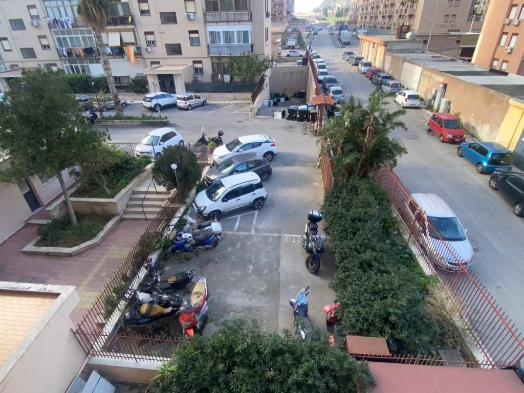 Appartamento a Palermo in Via Emilio Salgari - Foto 2