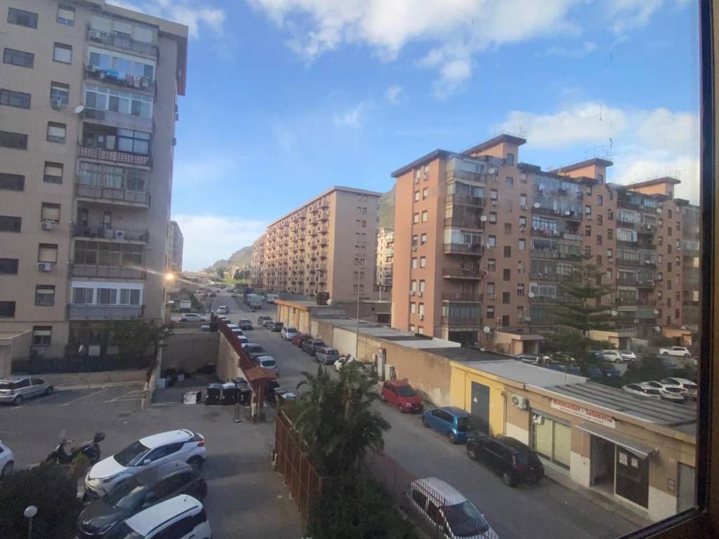 Appartamento a Palermo in Via Emilio Salgari - Foto 4