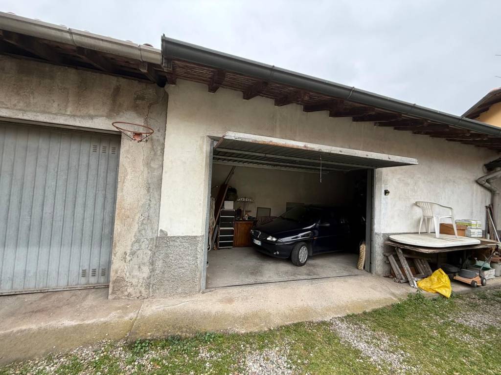 Box / garage a San giorgio su legnano in Vicolo Giuseppe Garibaldi, 7 - Foto 5