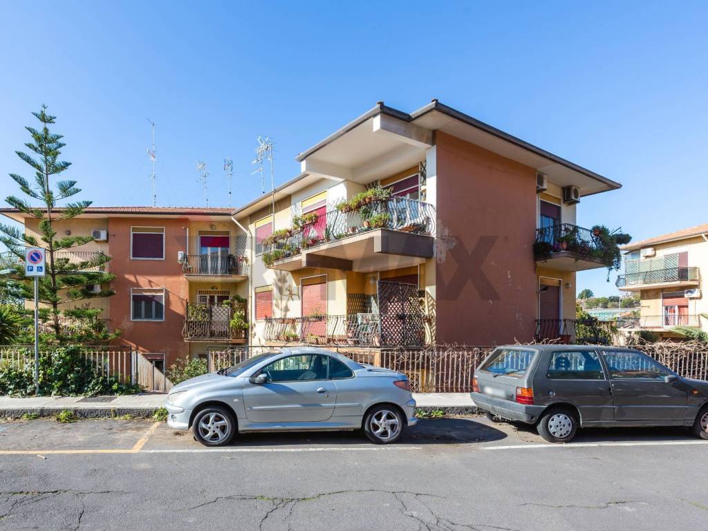 Appartamento a Sant'agata li battiati in Via IV Novembre, 9 - Foto 2