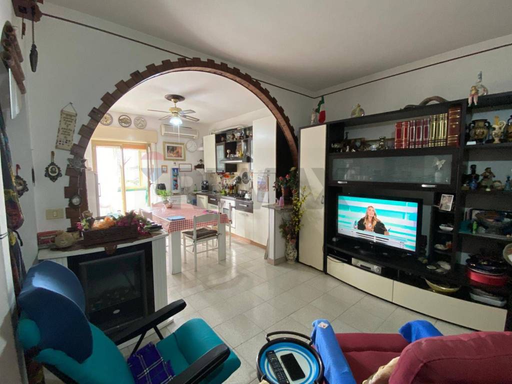 Appartamento a Giardini-naxos in Via LLIRIA, 5 - Foto 2