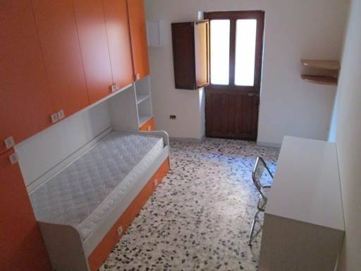 Appartamento a Caltanissetta in Via Lomonaco - Foto 4