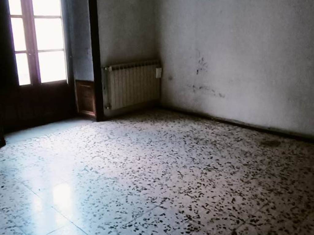 Appartamento a Caltanissetta in C.so Umberto, 5 - Foto 3