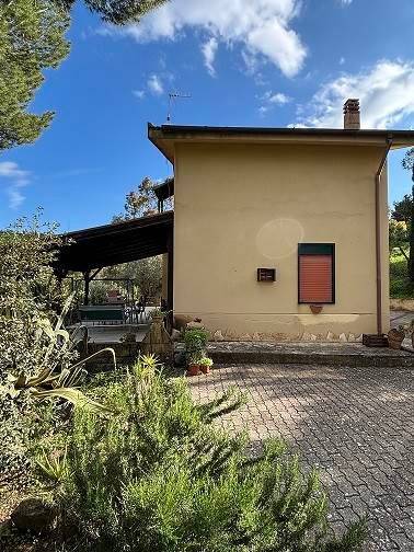 Villa a Caltanissetta in CONTRADA SANTUZZA, 000 - Foto 4