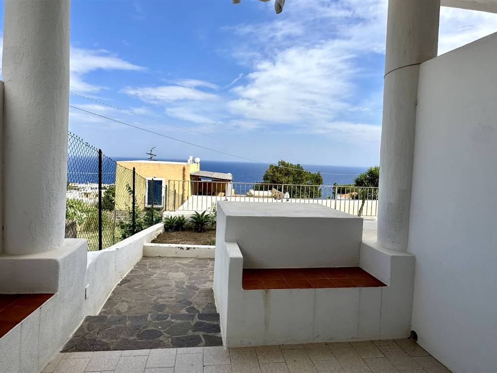 Casa indipendente a Malfa in Via Vittorio Emanuele - Foto 2