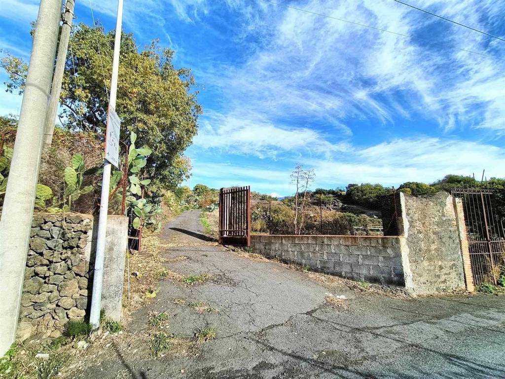 Terreno a Belpasso in Via Cairoli - Foto 2